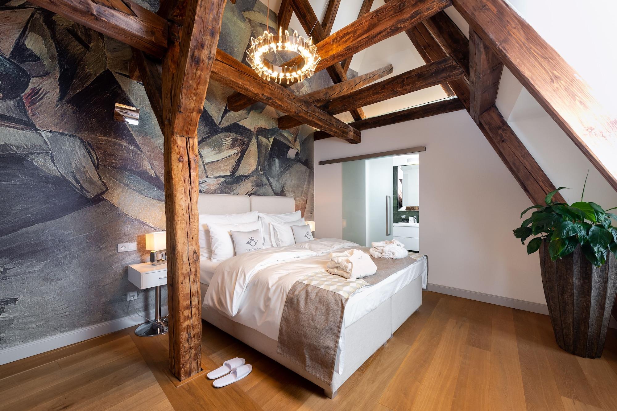 Old Royal Post Boutique Hotel & Premium Suites Прага Екстериор снимка