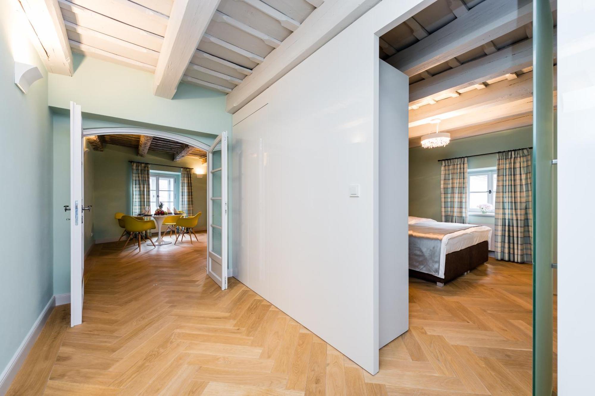 Old Royal Post Boutique Hotel & Premium Suites Прага Стая снимка
